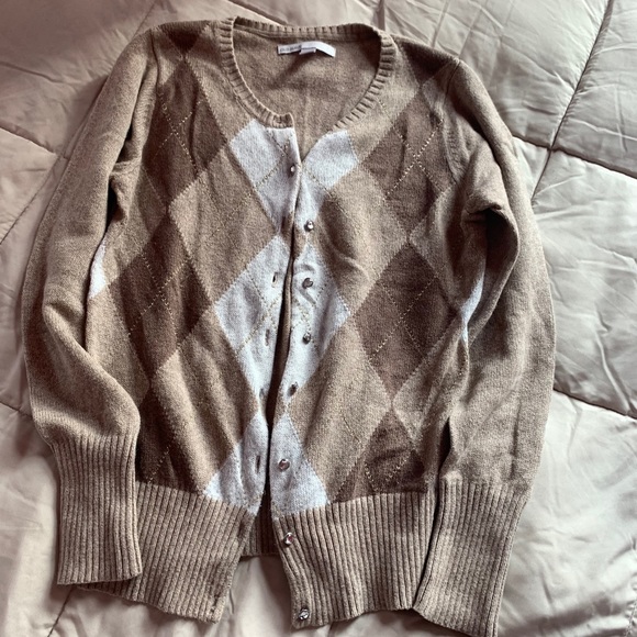 Argyle Y2K button up tan sweater - Picture 10 of 10
